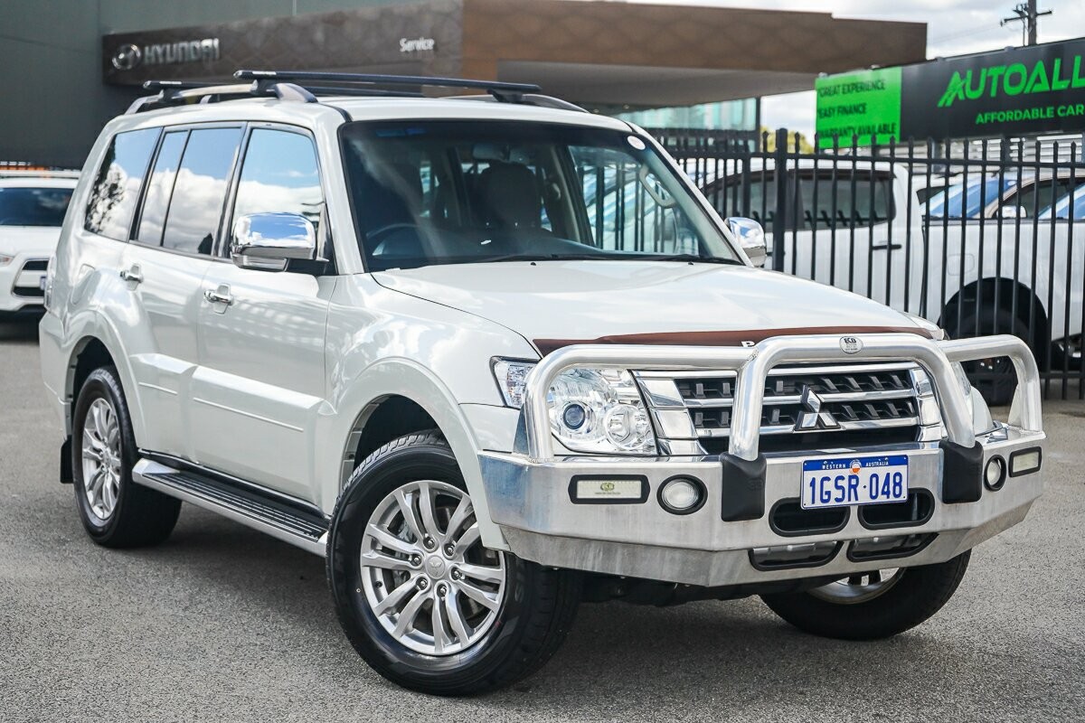Mitsubishi Pajero image 1