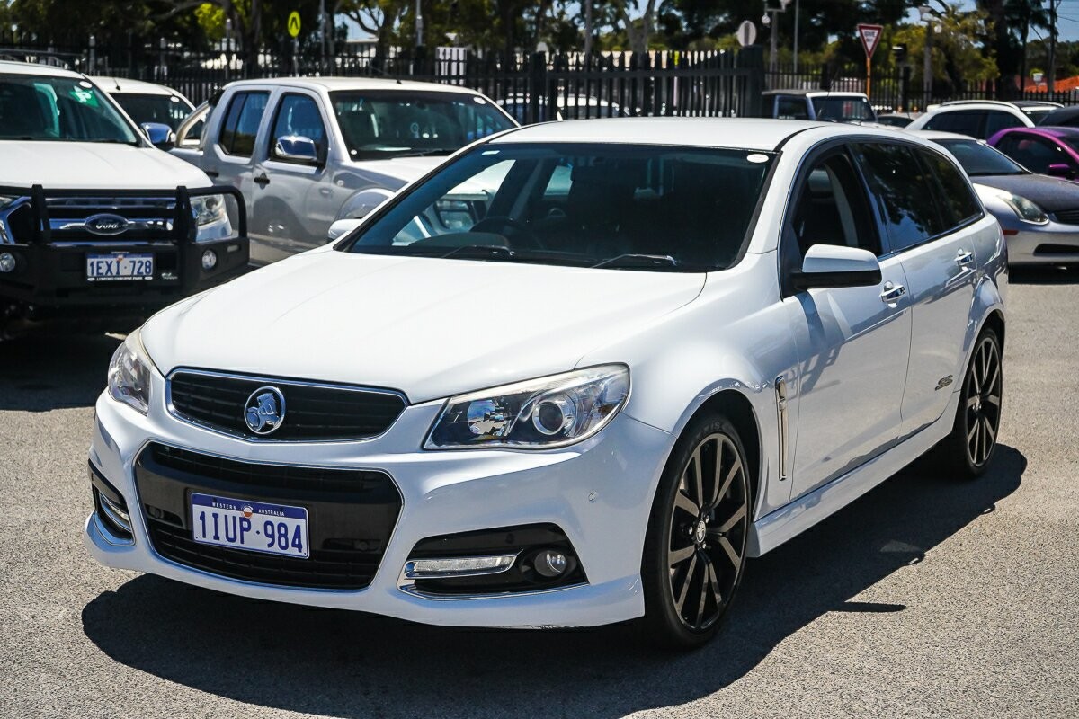 Holden Commodore image 4