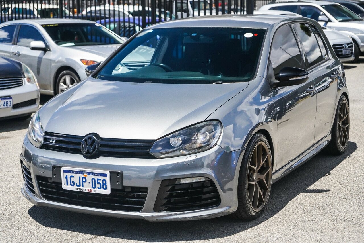 Volkswagen Golf image 4