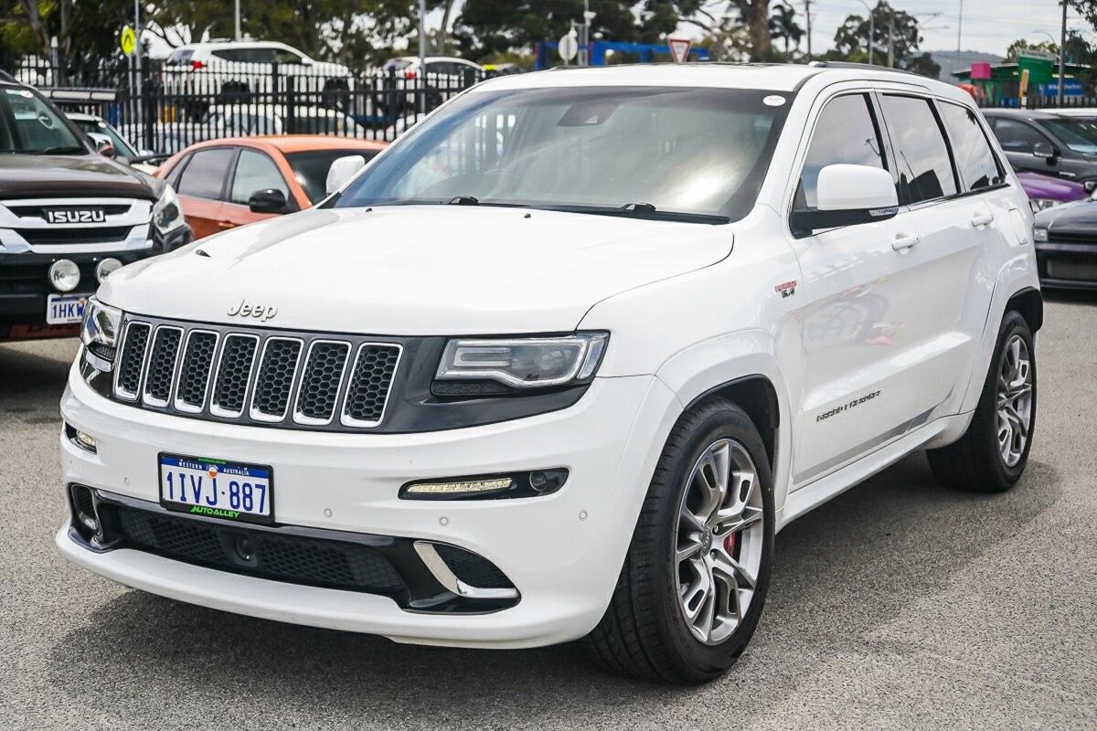 Jeep Grand Cherokee image 4