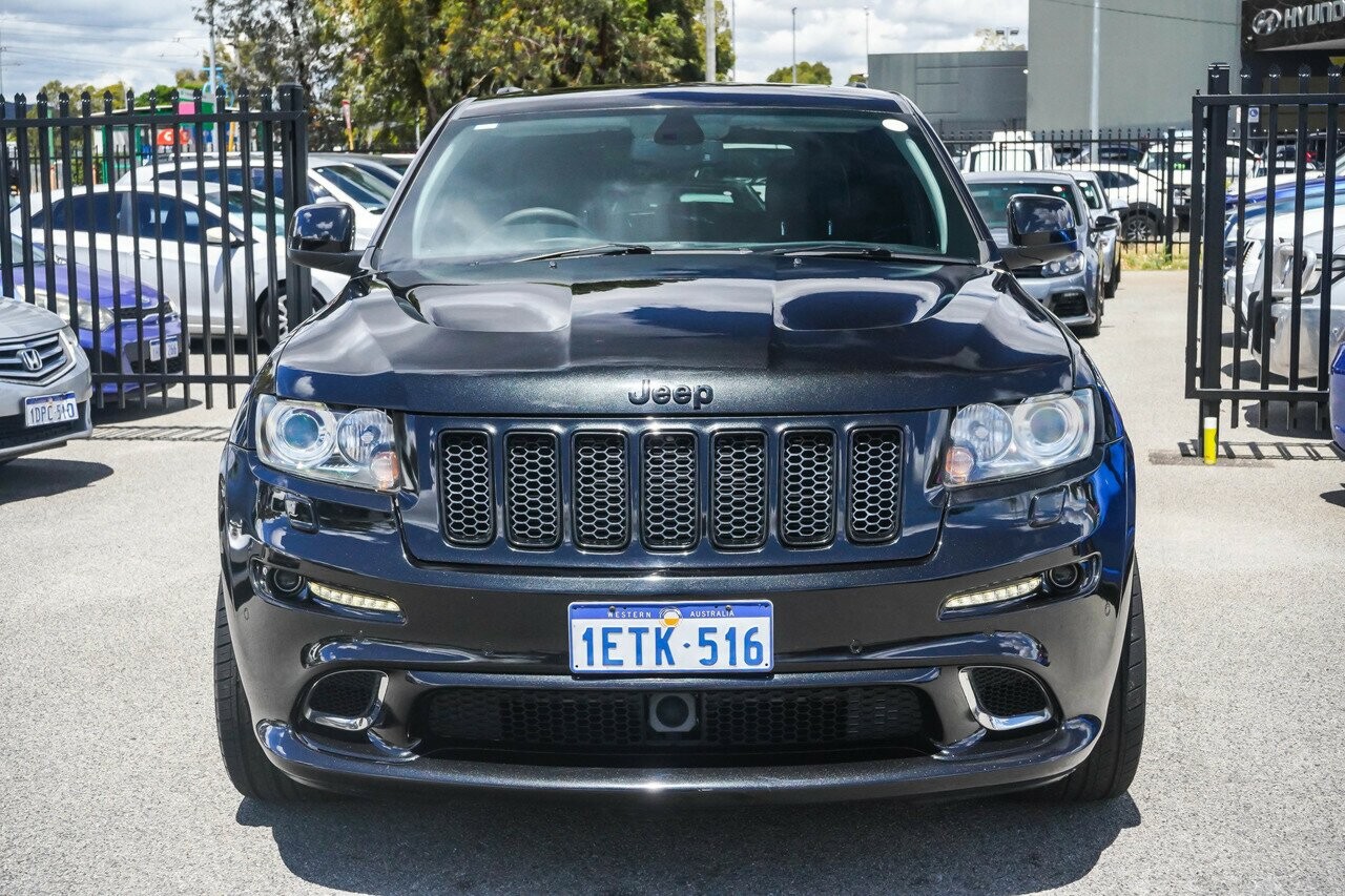 Jeep Grand Cherokee image 3