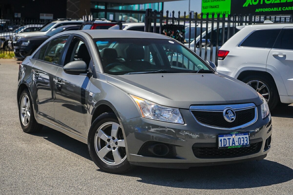 Holden Cruze image 1