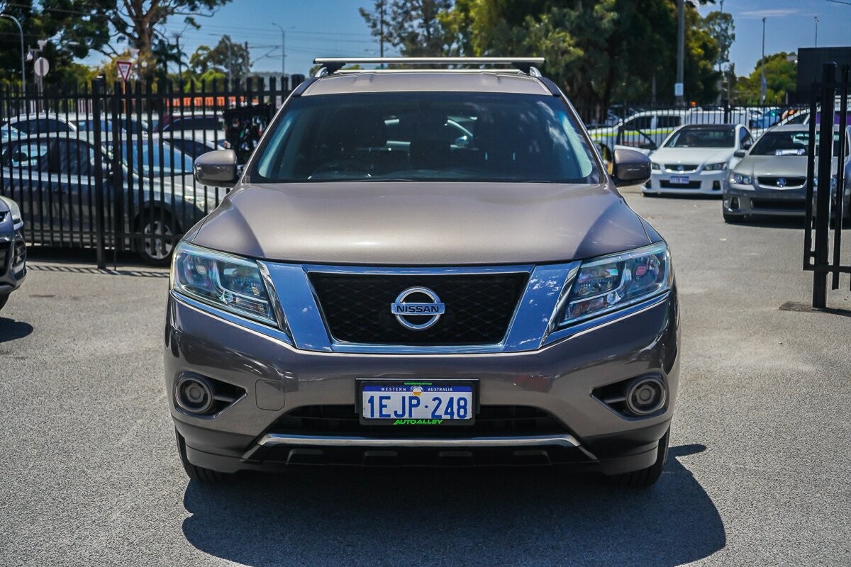 Nissan Pathfinder image 3