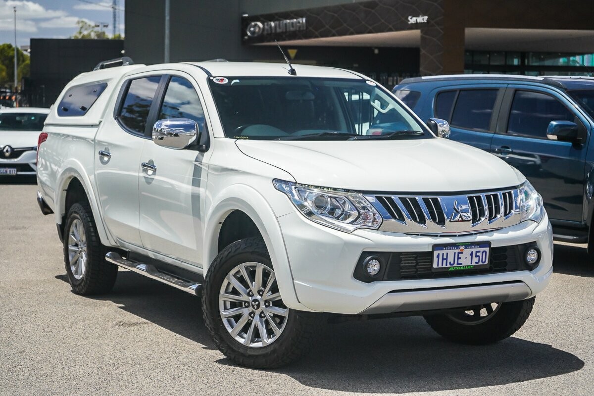 Mitsubishi Triton image 1