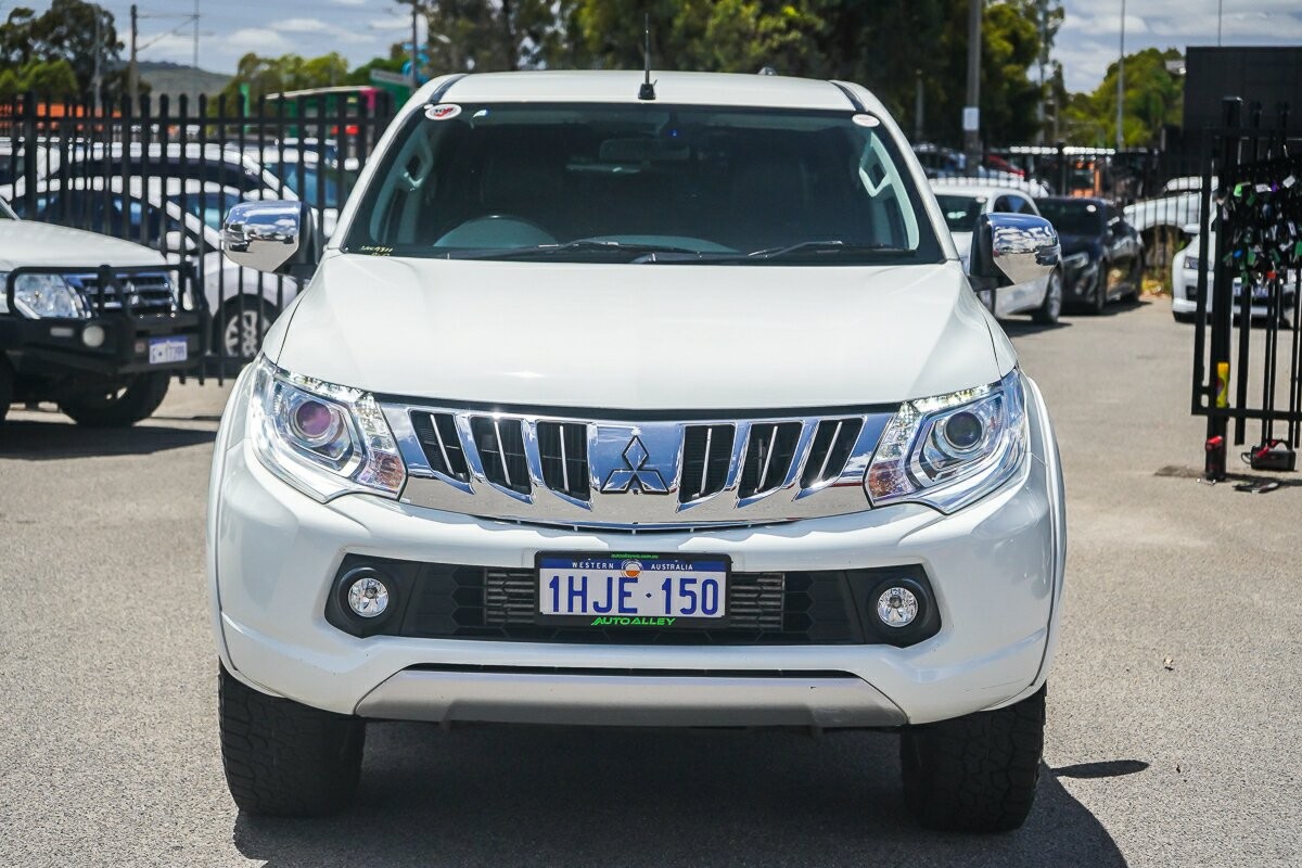 Mitsubishi Triton image 3
