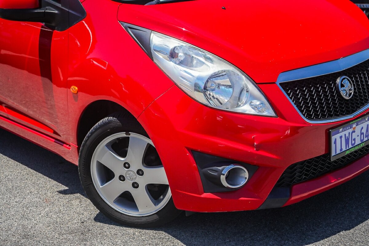 Holden Barina Spark image 2