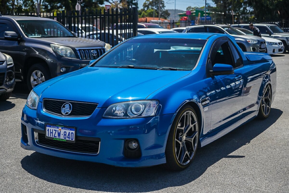 Holden Ute image 4