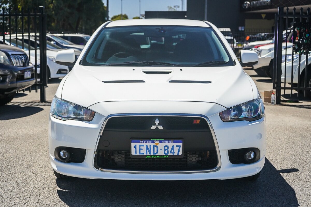 Mitsubishi Lancer image 3