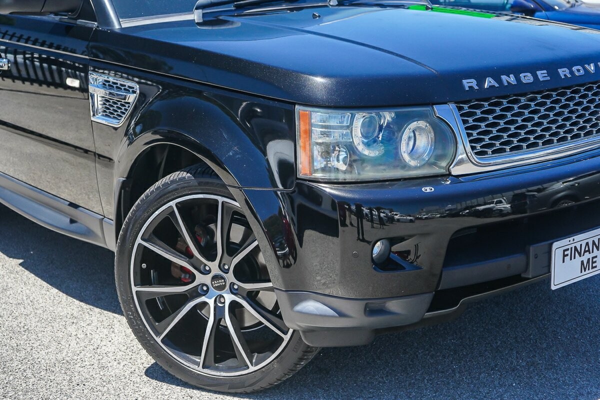 Land Rover Range Rover Sport image 2