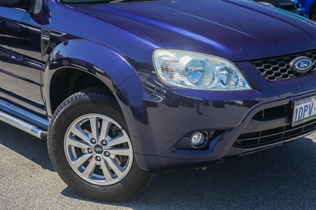 Ford Escape image 2