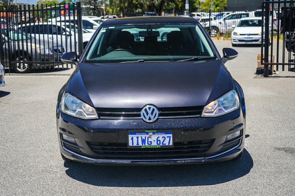 Volkswagen Golf image 3