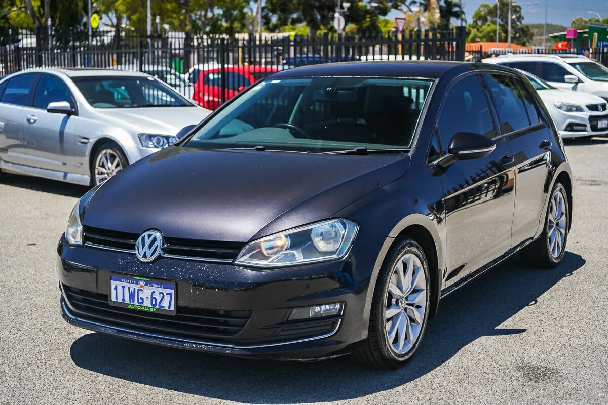 Volkswagen Golf image 4
