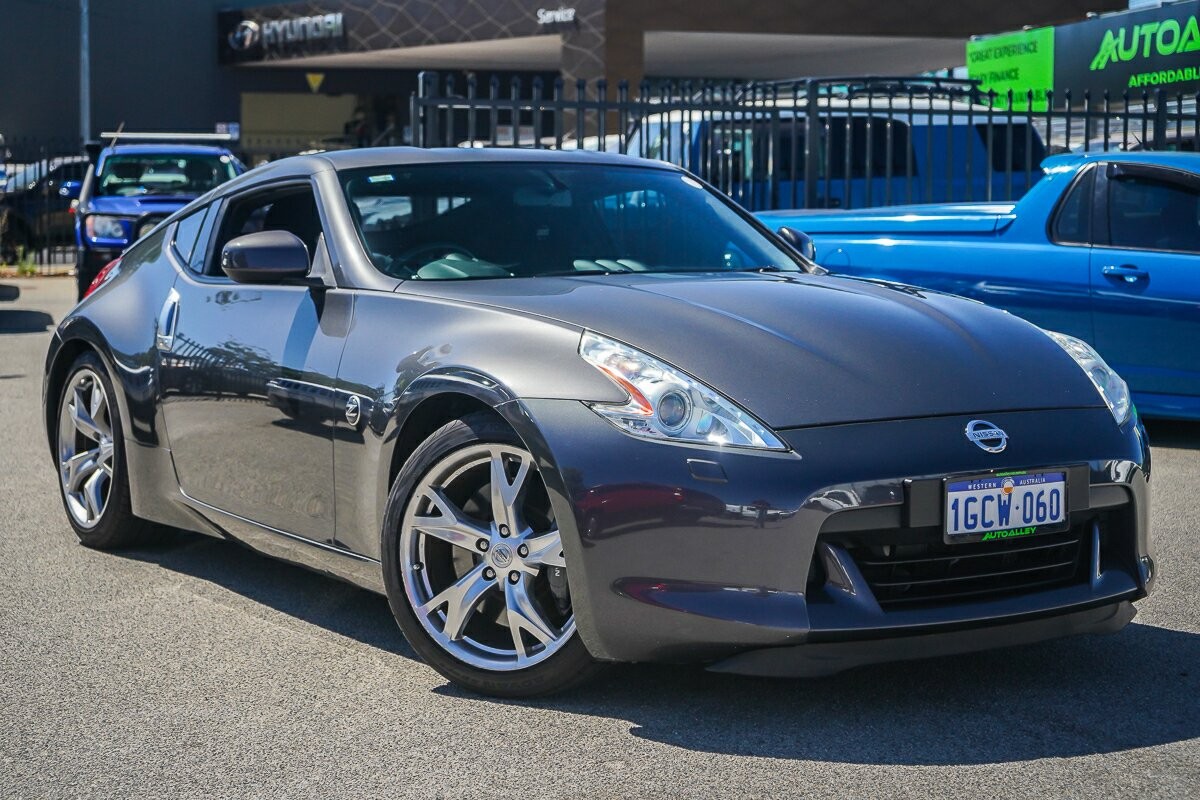 Nissan 370z image 1
