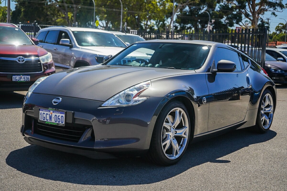 Nissan 370z image 4