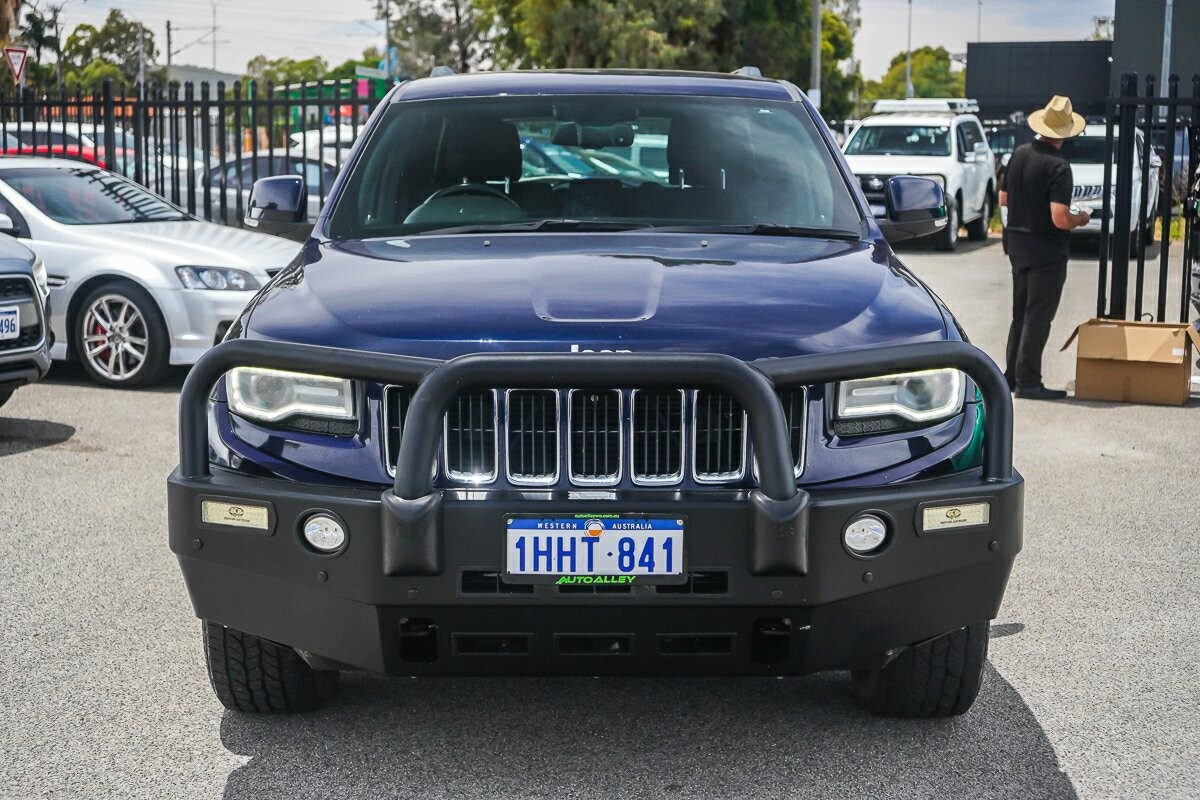 Jeep Grand Cherokee image 3