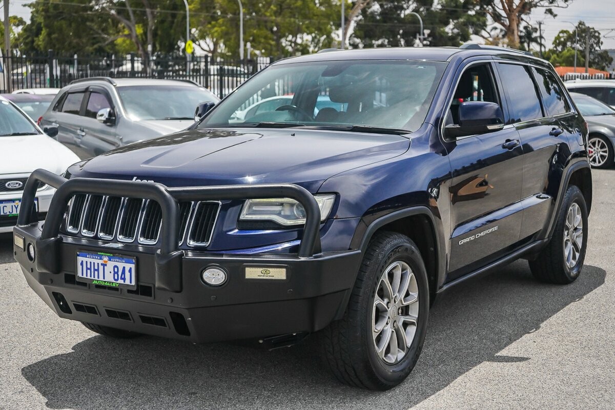 Jeep Grand Cherokee image 4