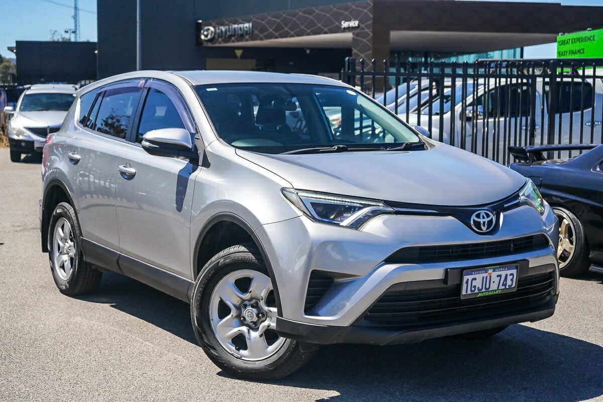 Toyota Rav4 image 1