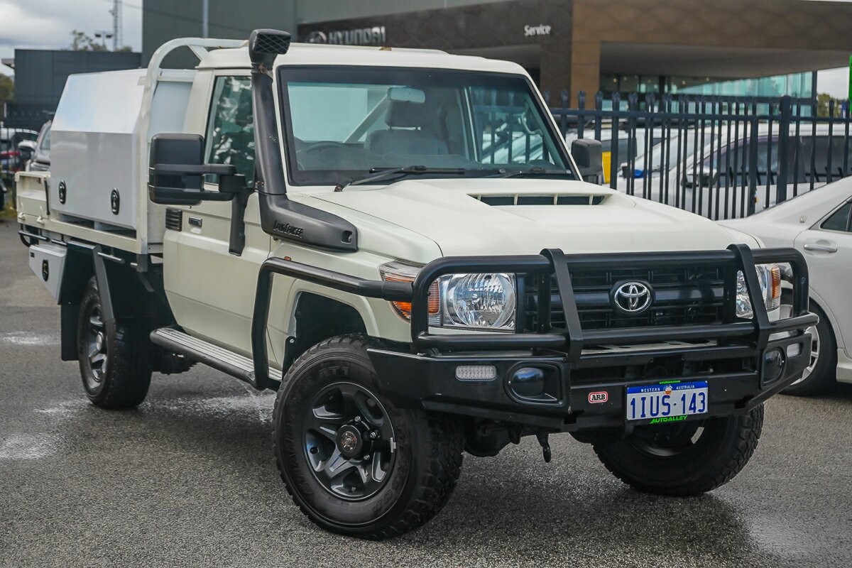 Toyota Landcruiser image 1