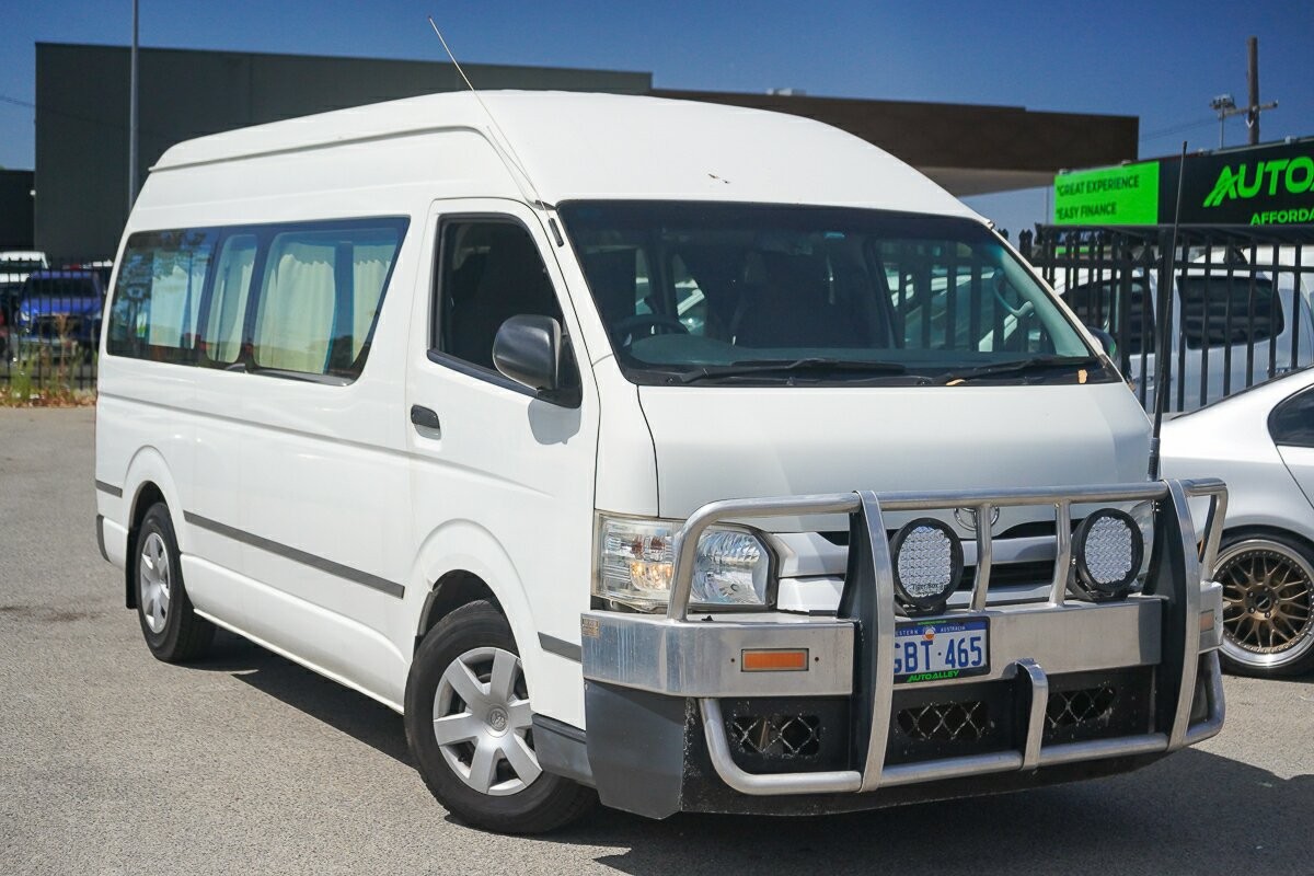 Toyota Hiace image 1