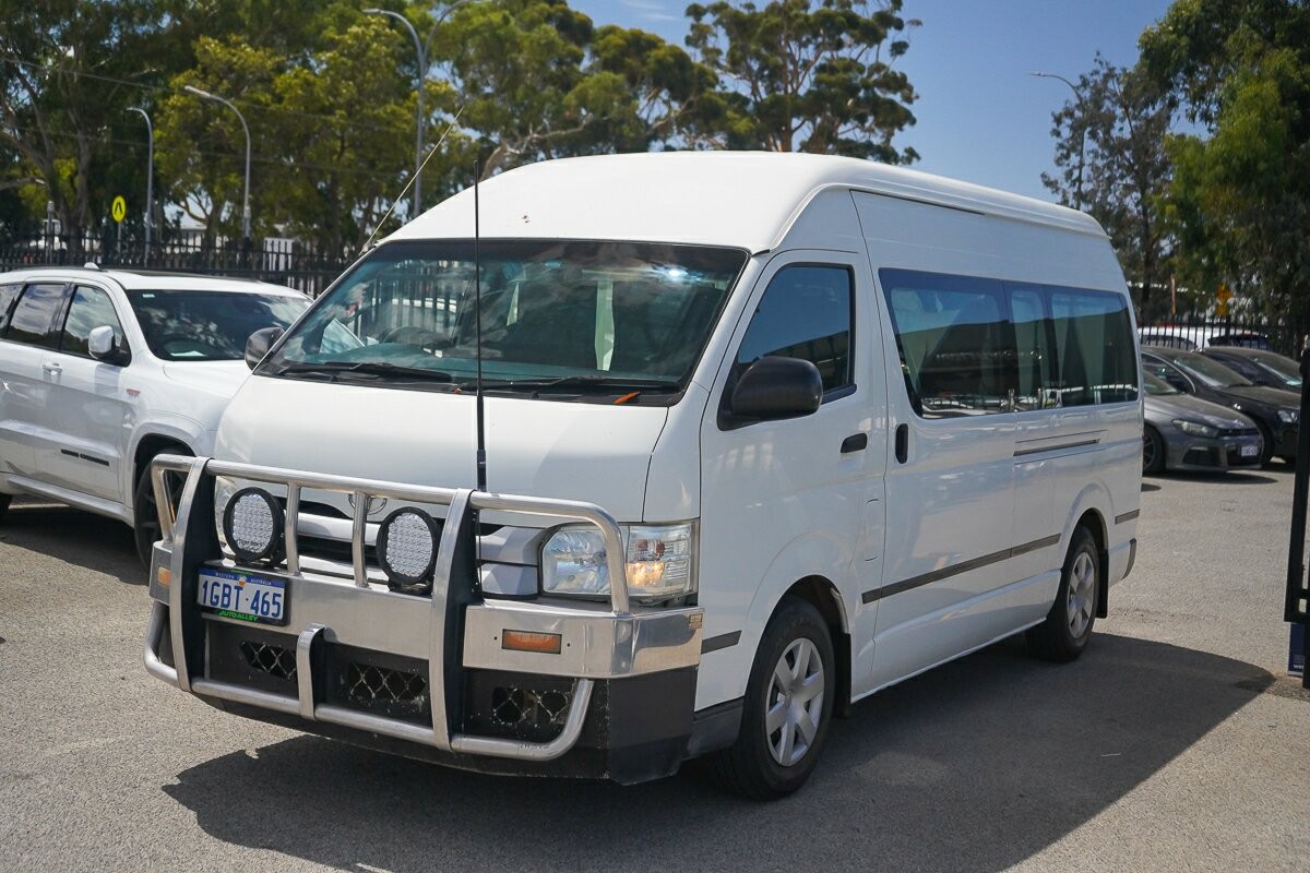 Toyota Hiace image 4