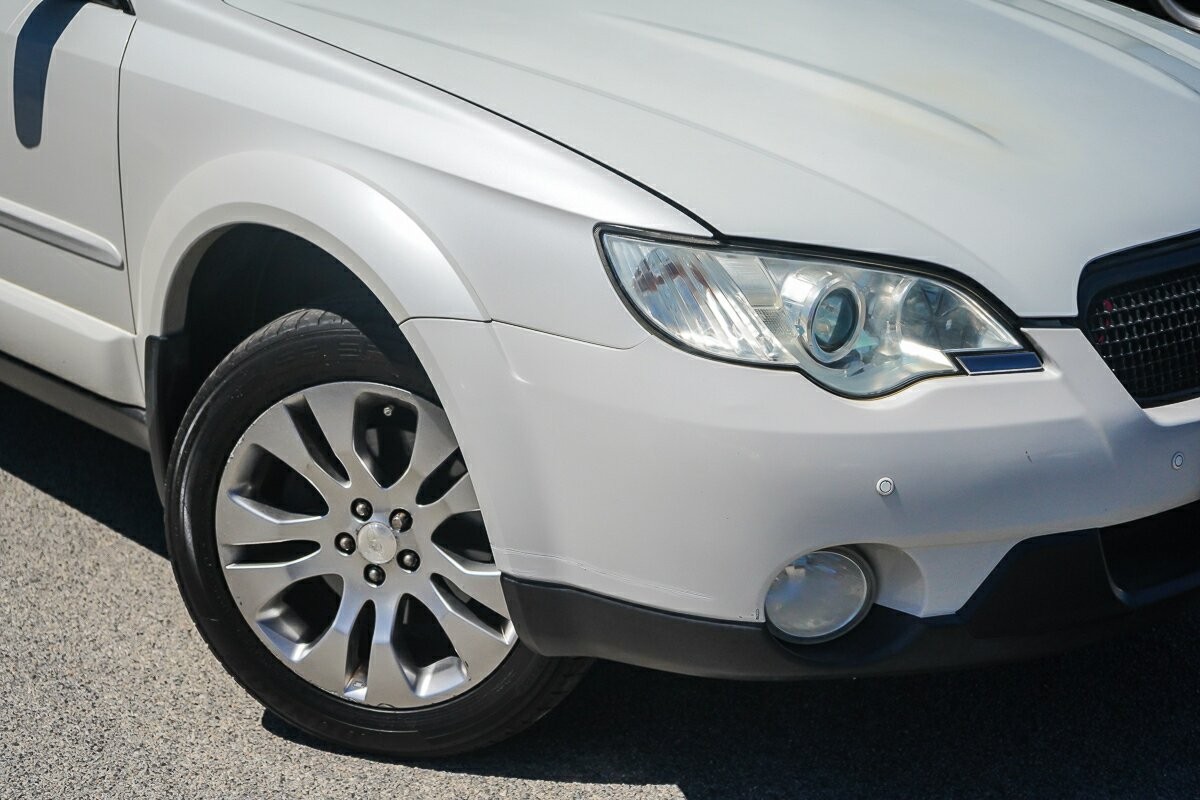 Subaru Outback image 2