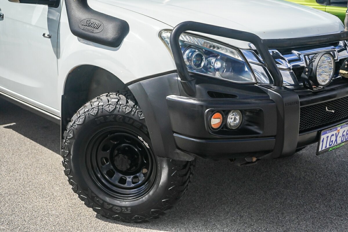 Isuzu D-max image 2