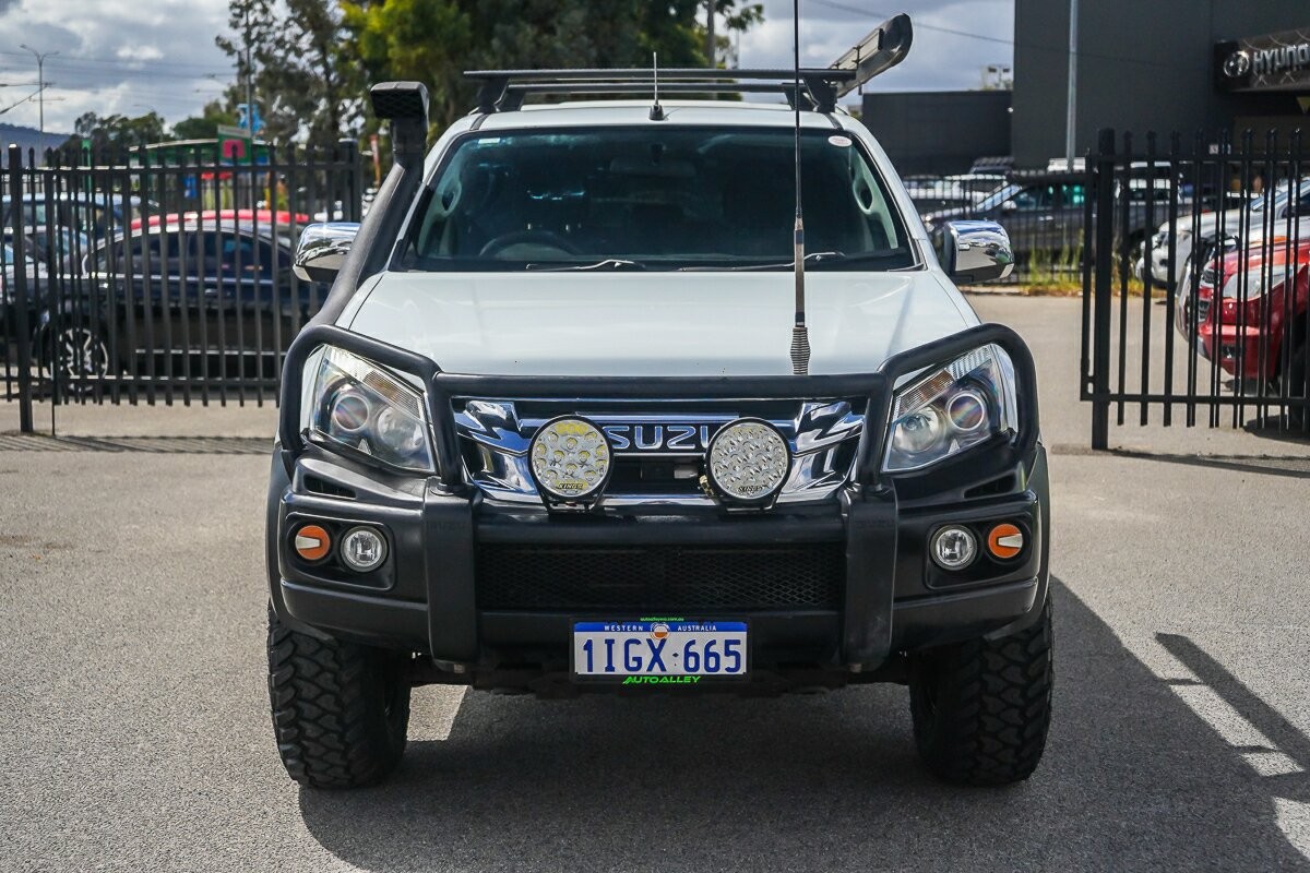 Isuzu D-max image 3