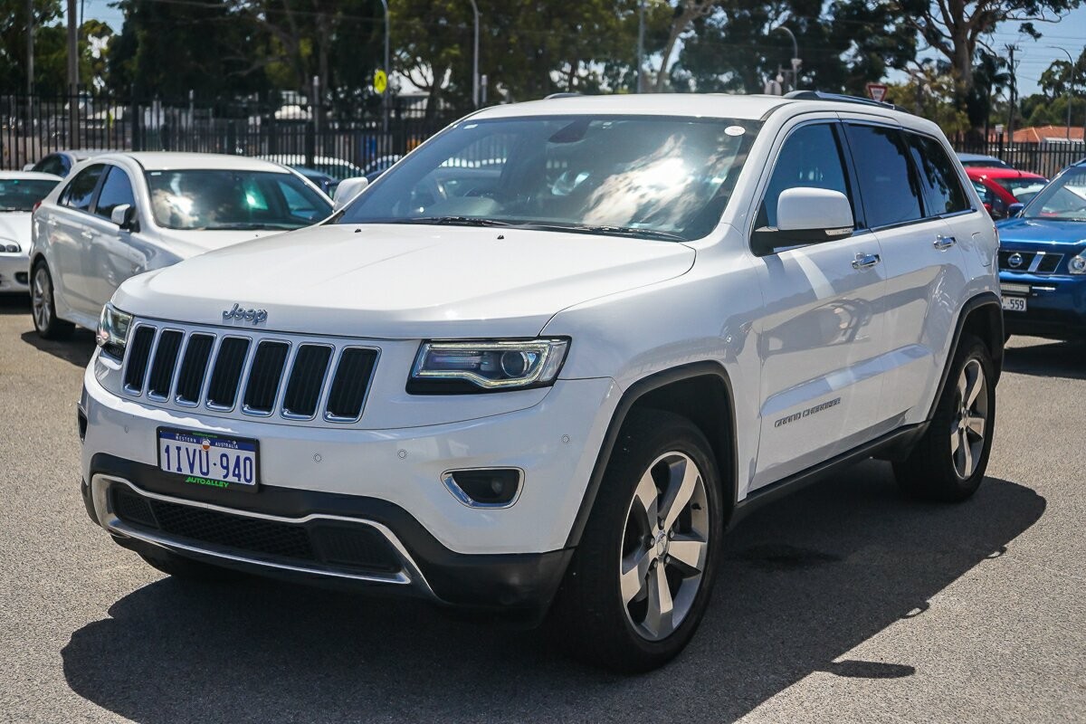 Jeep Grand Cherokee image 4