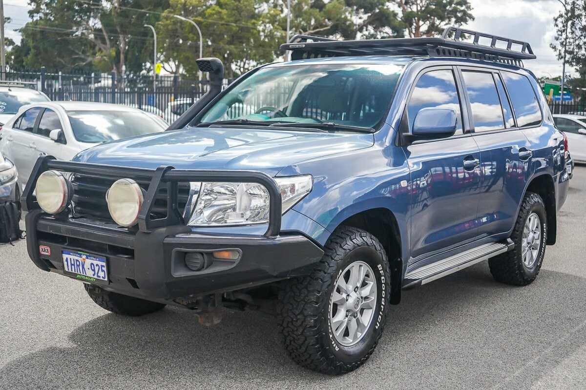 Toyota Landcruiser image 4