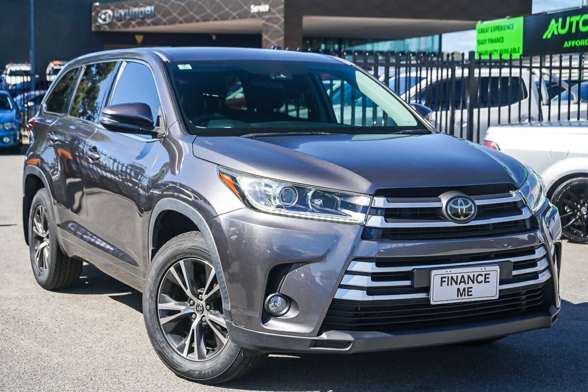 Toyota Kluger image 1