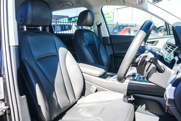 https://vehicle-cdn.autoleague.cloud/4294_81009643_14.jpg