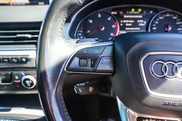https://vehicle-cdn.autoleague.cloud/4294_81009643_16.jpg