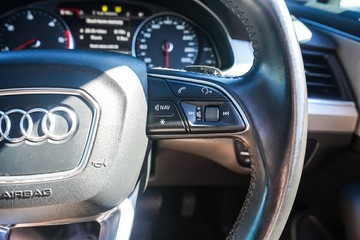 https://vehicle-cdn.autoleague.cloud/4294_81009643_17.jpg
