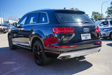 https://vehicle-cdn.autoleague.cloud/4294_81009643_6.jpg