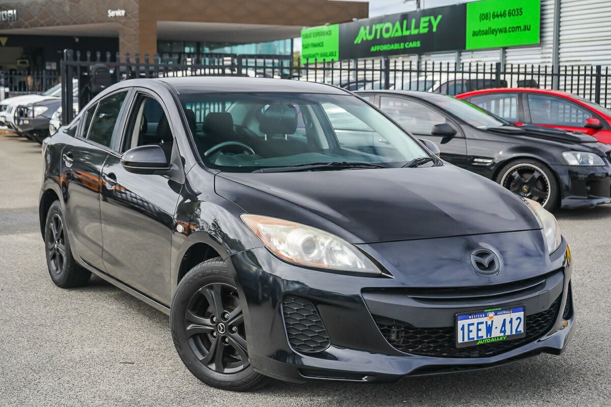Mazda 3 image 1