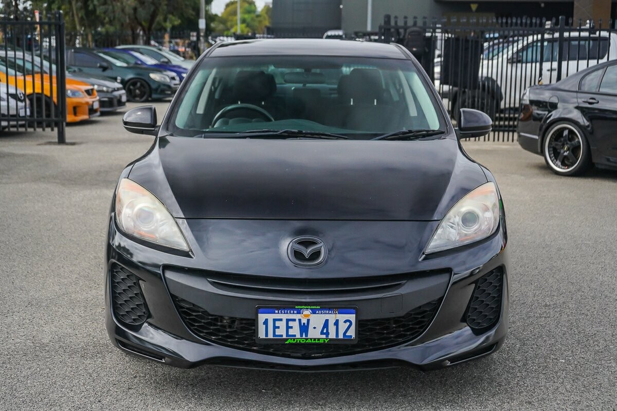 Mazda 3 image 3