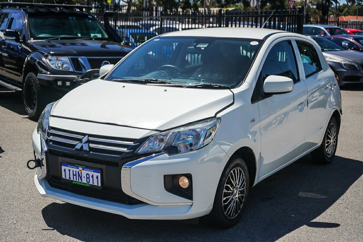 Mitsubishi Mirage image 4