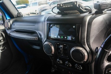 https://vehicle-cdn.autoleague.cloud/4294_81009684_15.jpg