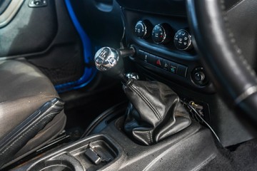 https://vehicle-cdn.autoleague.cloud/4294_81009684_16.jpg
