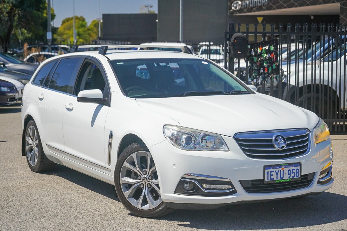 Holden Calais image 1