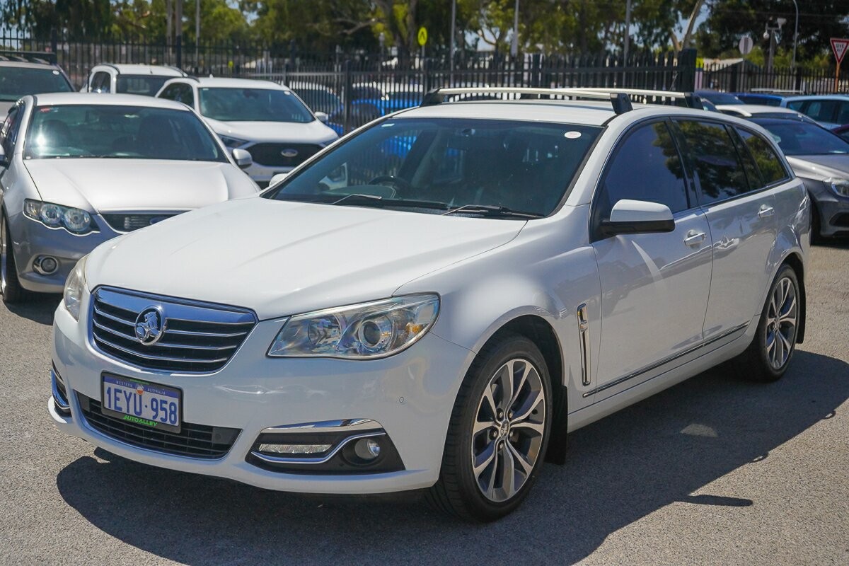 Holden Calais image 4