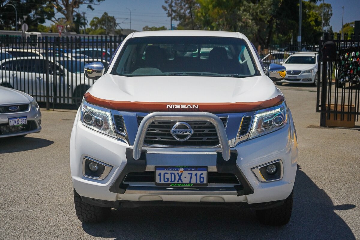 Nissan Navara image 3