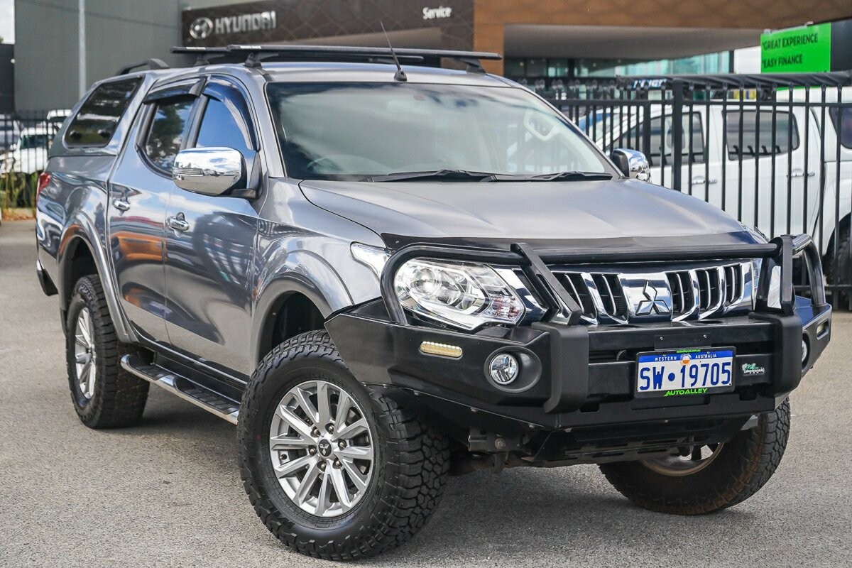 Mitsubishi Triton image 1