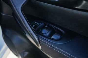 https://vehicle-cdn.autoleague.cloud/4294_81009732_10.jpg