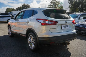 https://vehicle-cdn.autoleague.cloud/4294_81009732_5.jpg
