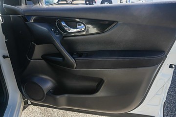 https://vehicle-cdn.autoleague.cloud/4294_81009732_9.jpg
