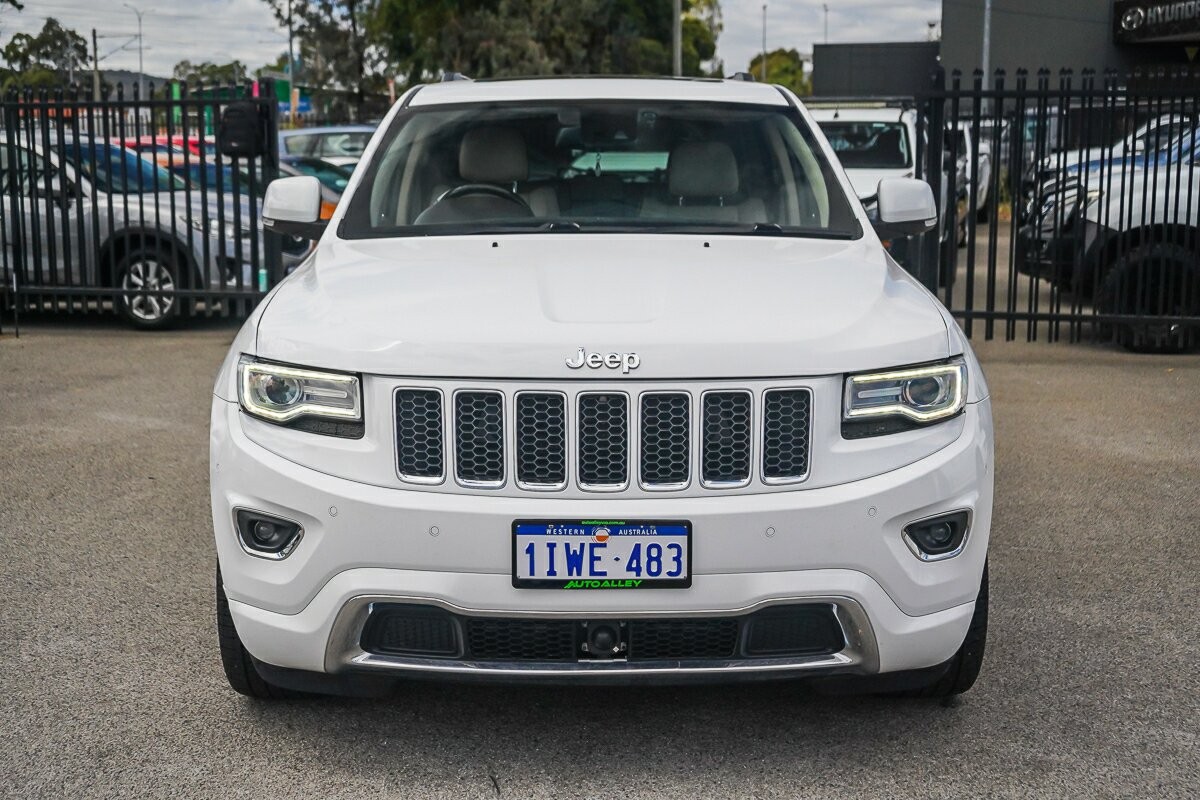 Jeep Grand Cherokee image 3