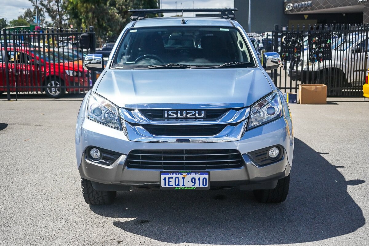 Isuzu Mu-x image 3