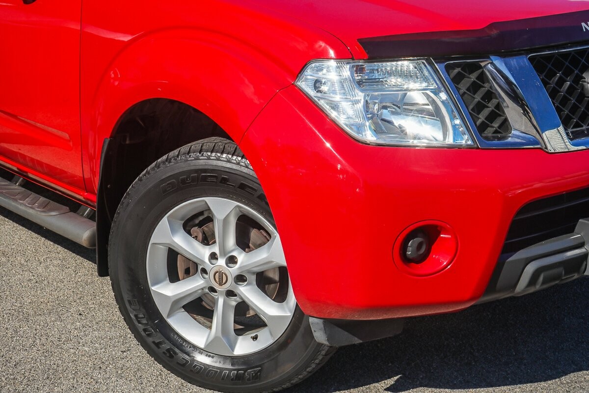 Nissan Navara image 2