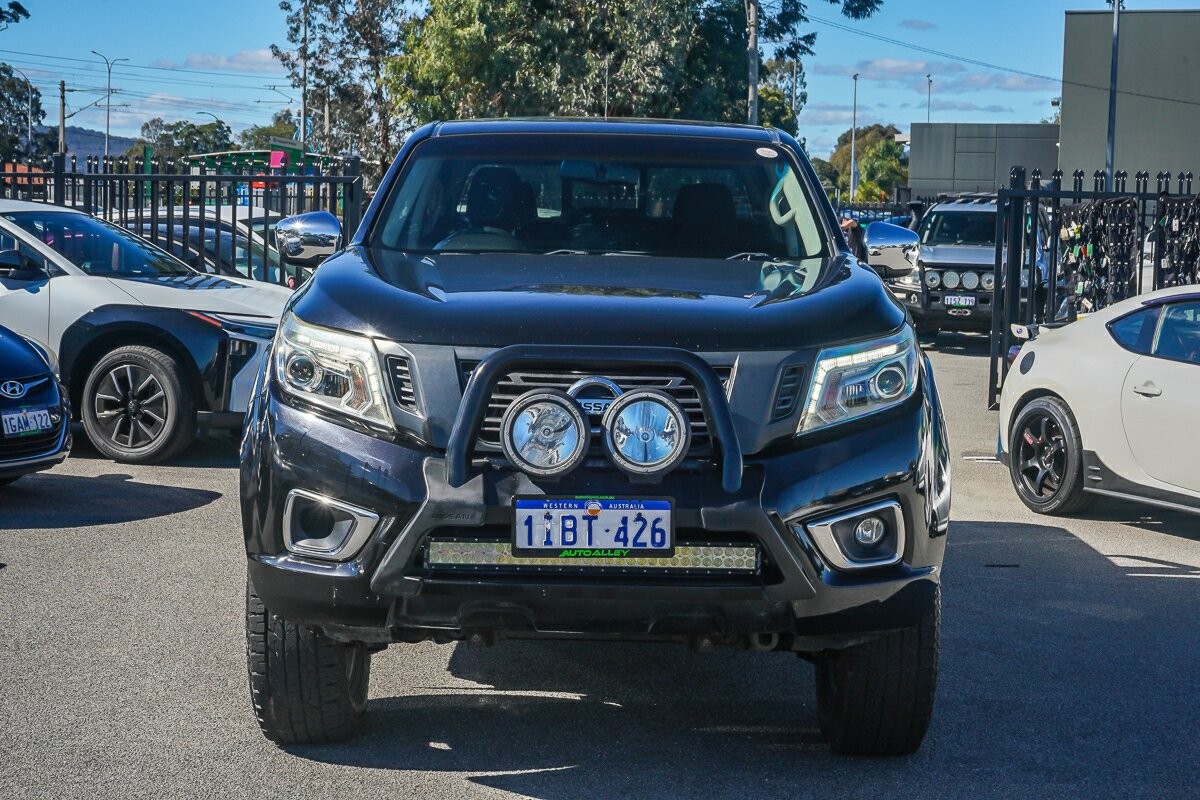 Nissan Navara image 3